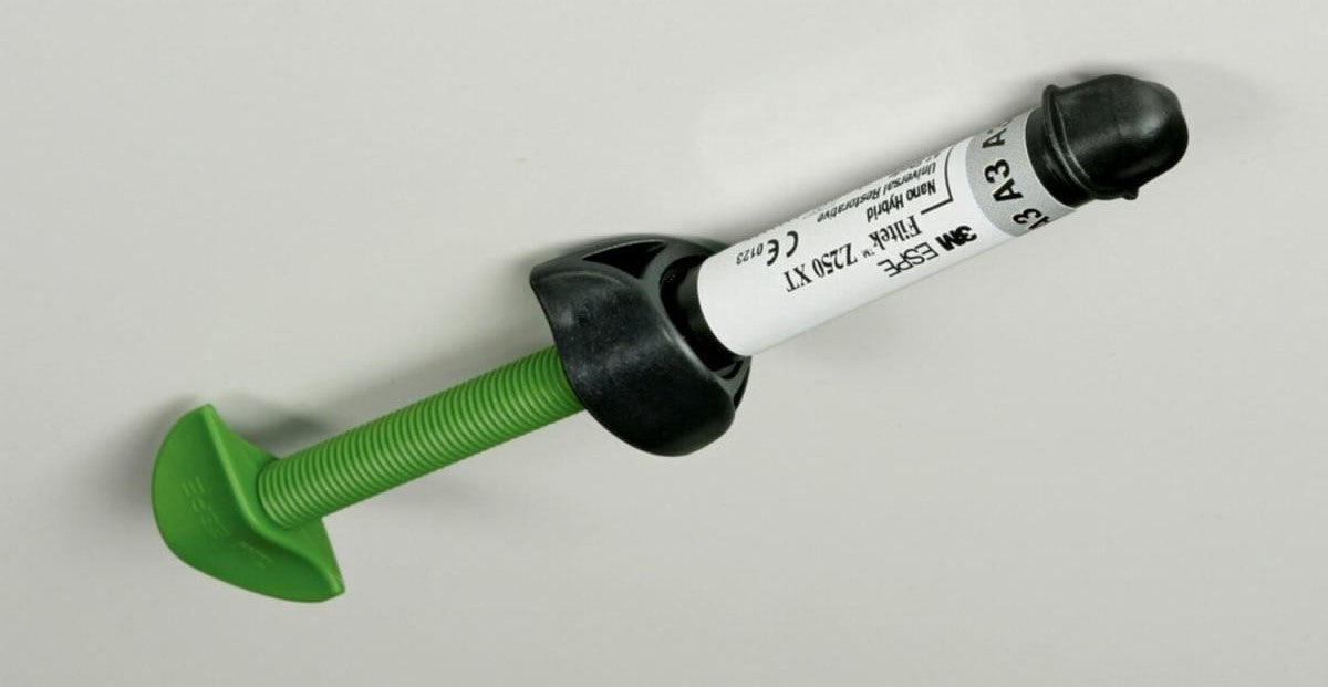 3M ESPE 1470A3 Z250 XT Nano Hybrid Universal Restorative Syringe A3 3 Gm 3M ESPE 1470A3 Z250 XT Nano Hybrid Universal Restorative Syringe A3 3 Gm